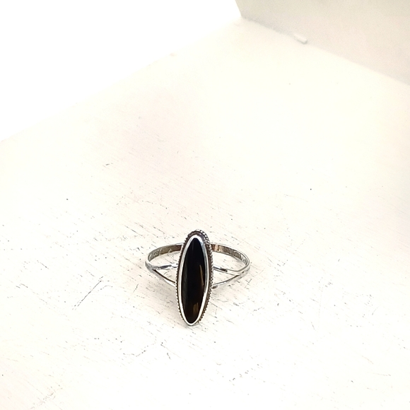 VTG Sterling Silver Black Stone Ring - Picture 7 of 10